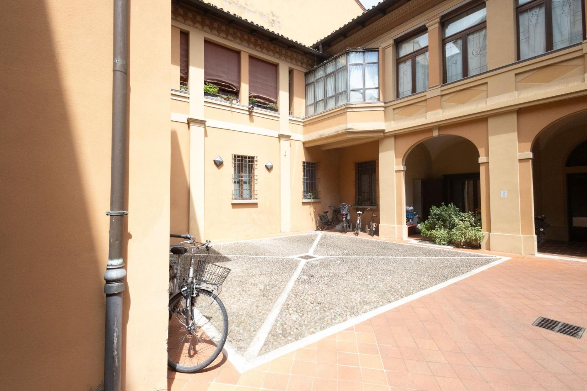 Ca' Spadoni, Centro Storico, Piano Terra, Ingresso Indipendente, Teatro, Parcheggio, Imola Zewnętrze zdjęcie